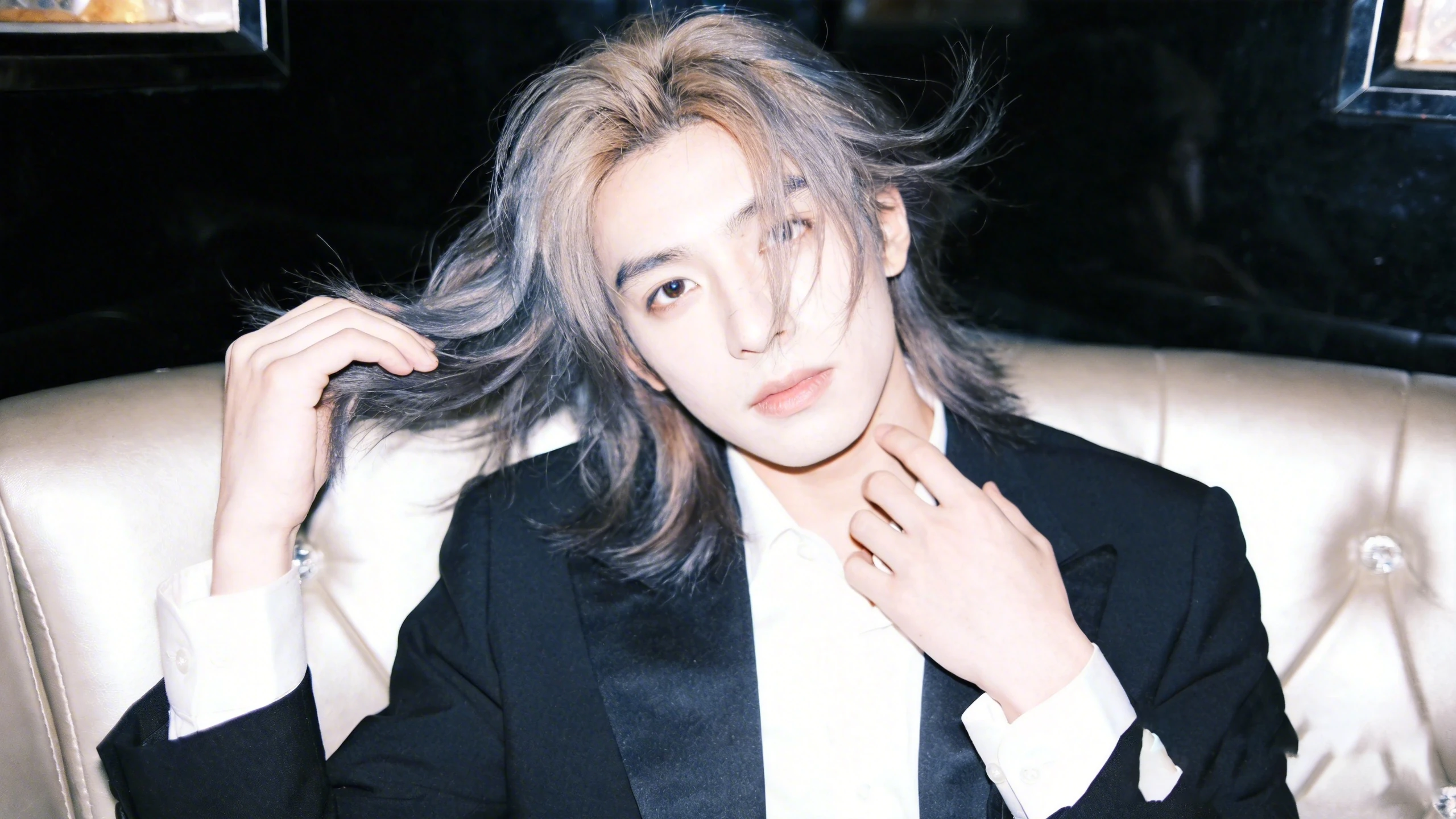 502男模會所姐妹聚會包廂歡唱氛圍